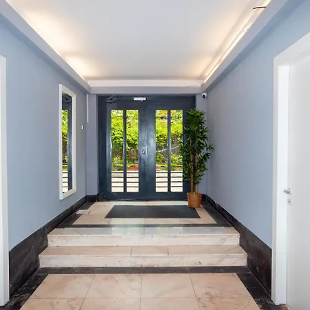 Apartment Chic Elite - Square- Self Check-in Metro 3 Min *