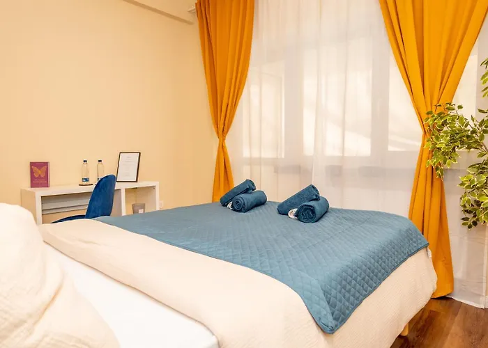 Chic Elite - Square- Self Check-in Metro 3 Min Bükreş