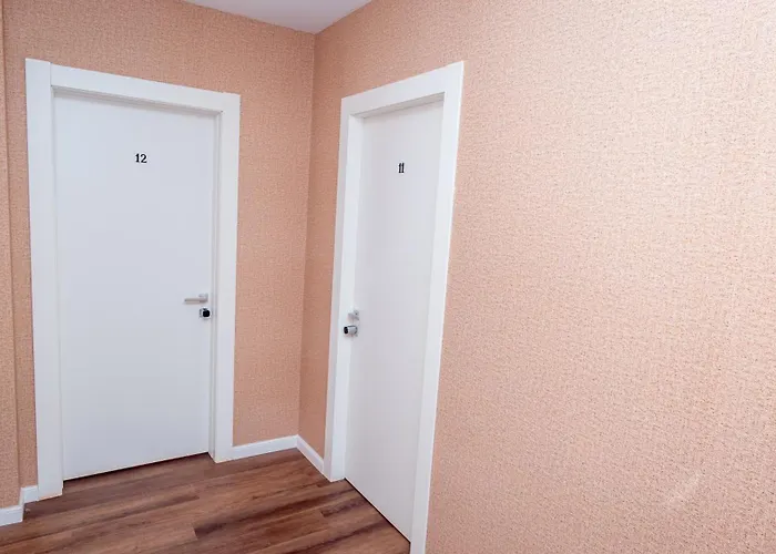 Chic Elite - Square- Self Check-in Metro 3 Min Apartmán